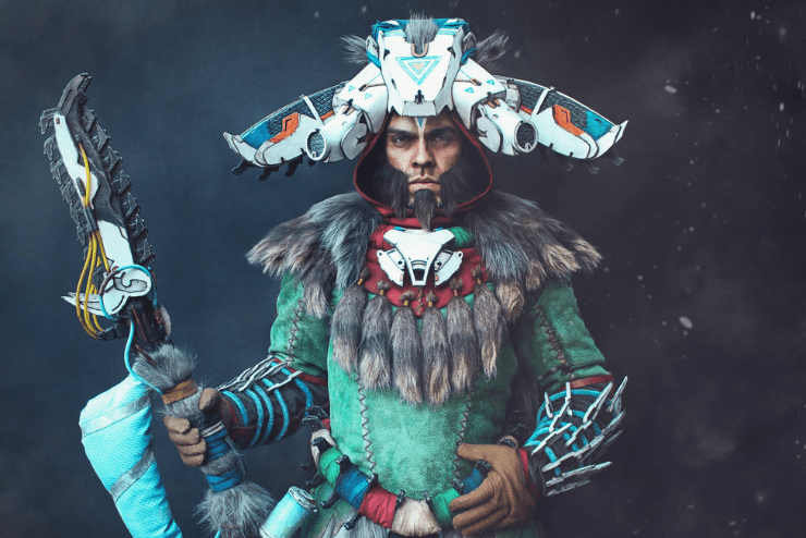 Ludus Cosplay as Aratak from Horizon Zero Dawn: The Frozen Wilds. Local professional cosplayer and comic con judge / host.